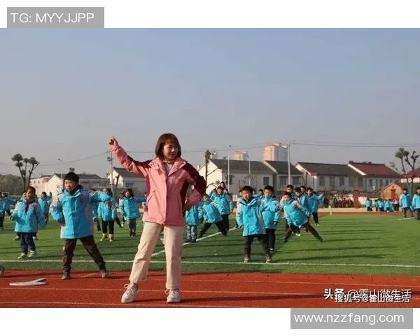 陈丽专访:从绿茵场到人生舞台的足球旅程回顾与感悟